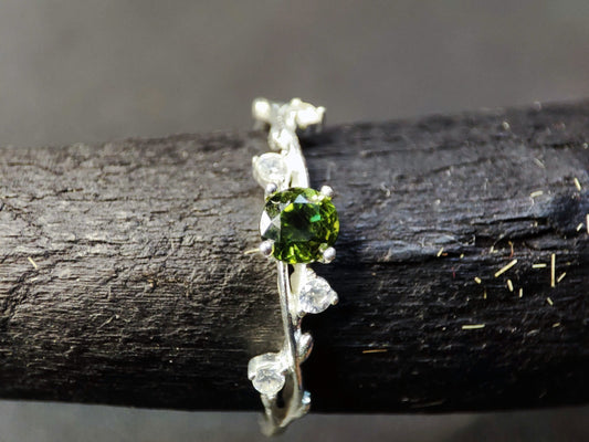 Sterling Silver Green Sapphire Ring – Natural, Untreated & Ethically Sourced